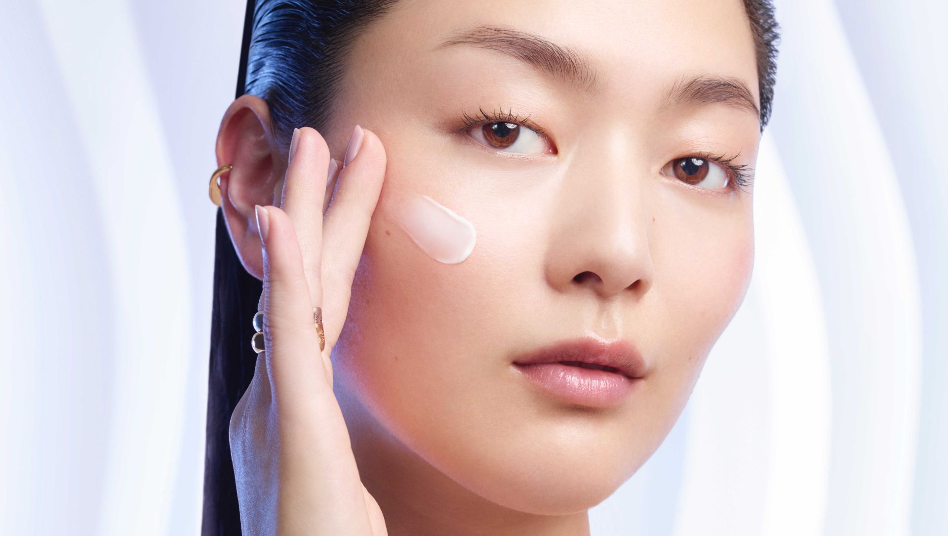 Thứ tự các bước skincare nên cách nhau bao lâu thì tốt?