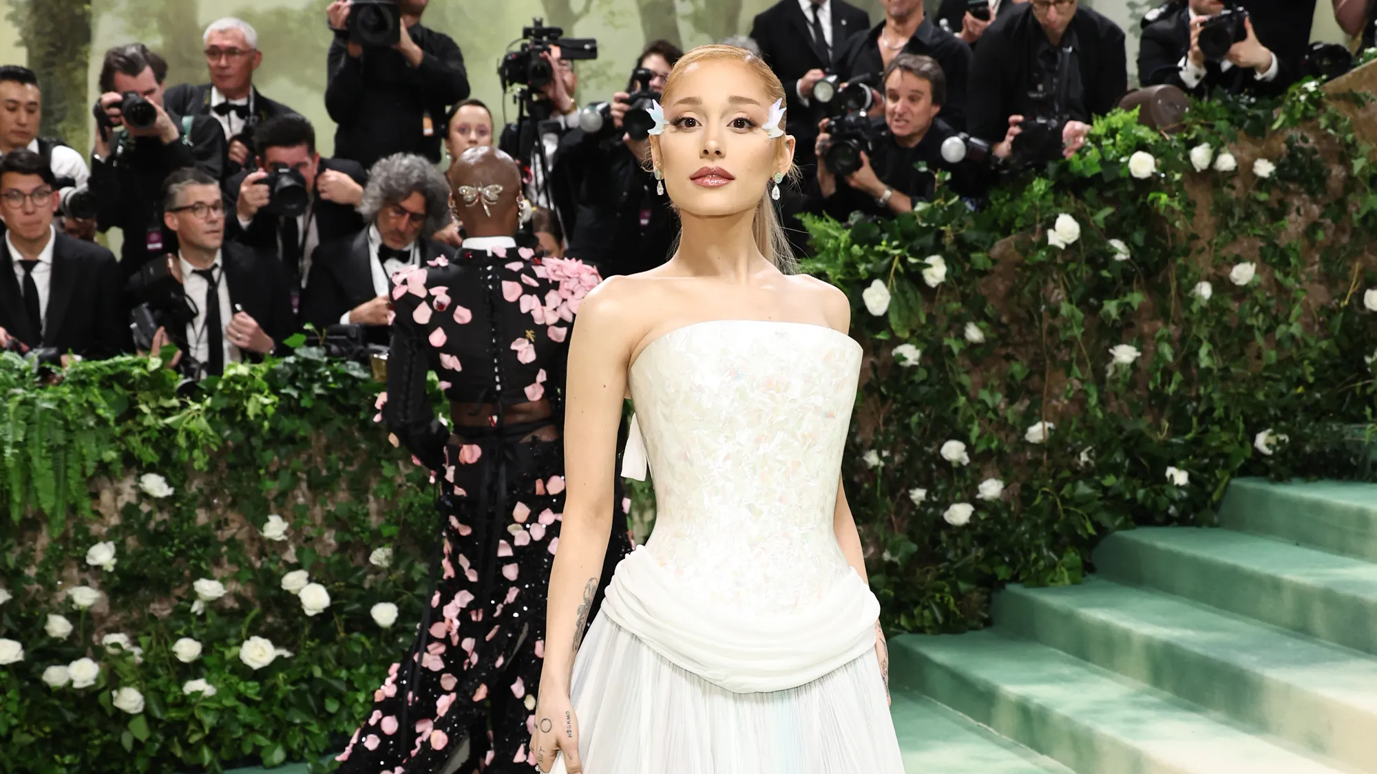 the-garden-of-time-bua-tiec-thoi-trang-slay-tai-met-gala-2024-9