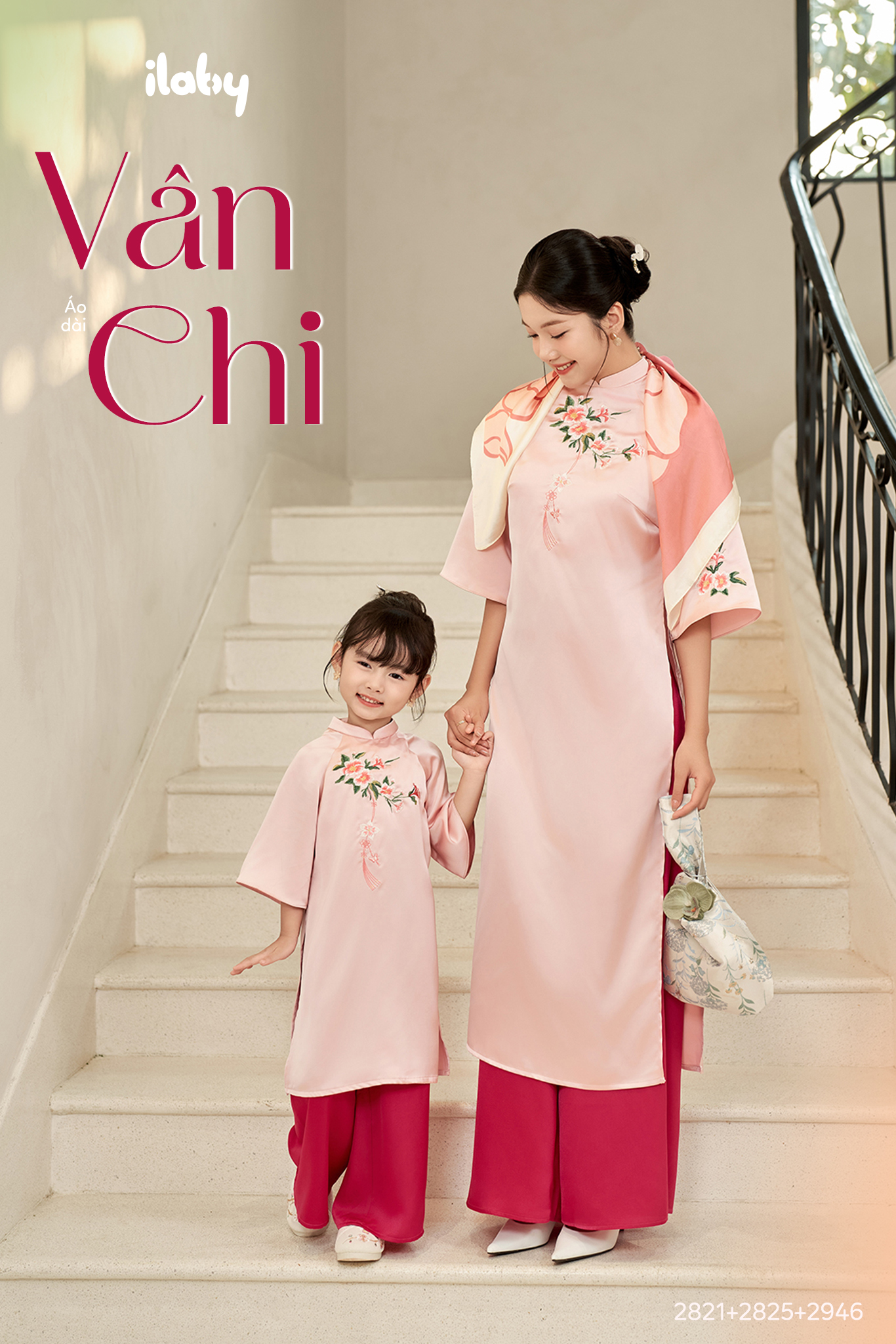 goi-y-ao-dai-tet-cho-be-va-me-xuan-at-ty-2025-ngan-ket-yeu-thuong-1