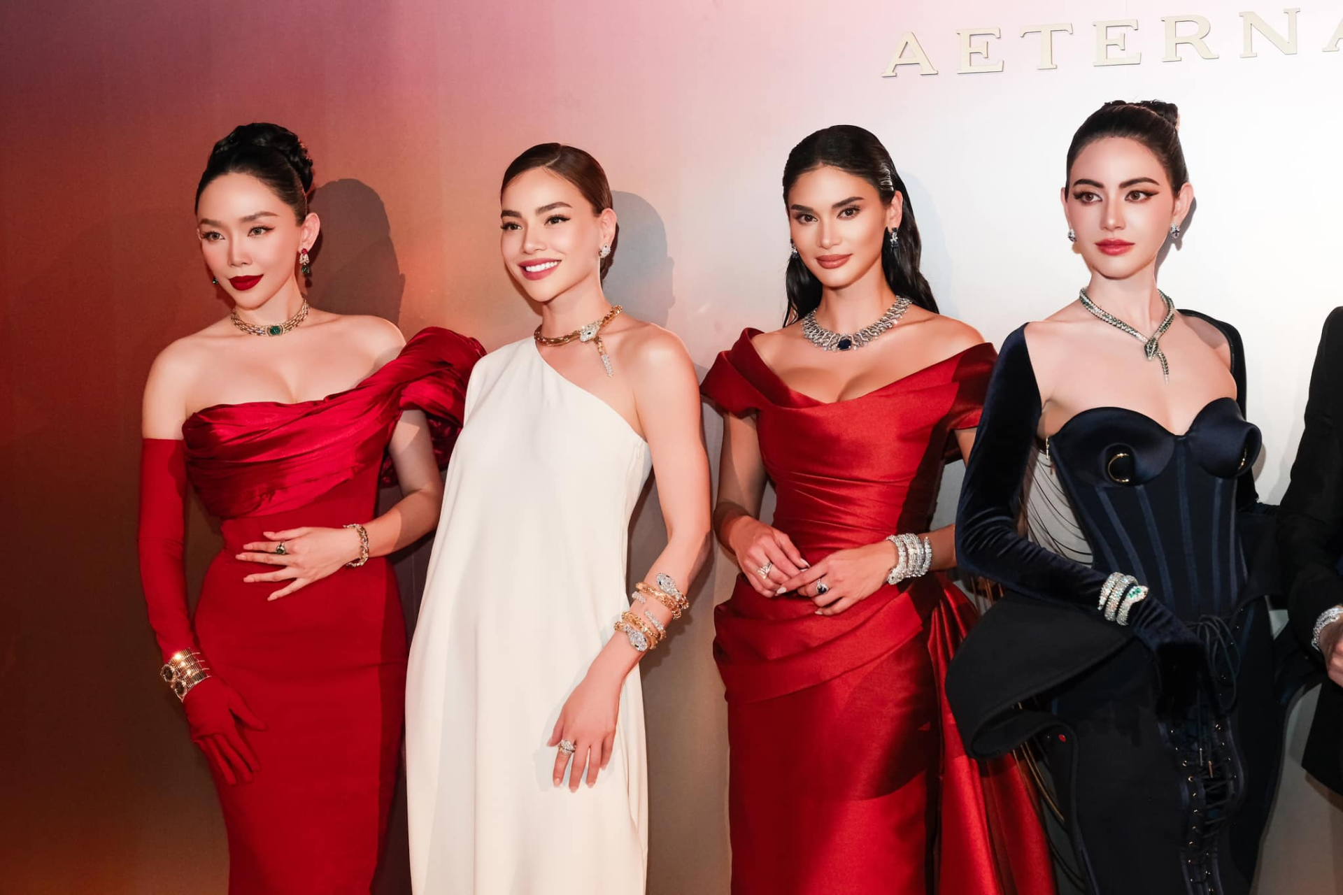 ho-ngoc-ha-dien-trang-suc-tien-ty-cua-thuong-hieu-bvlgari-3