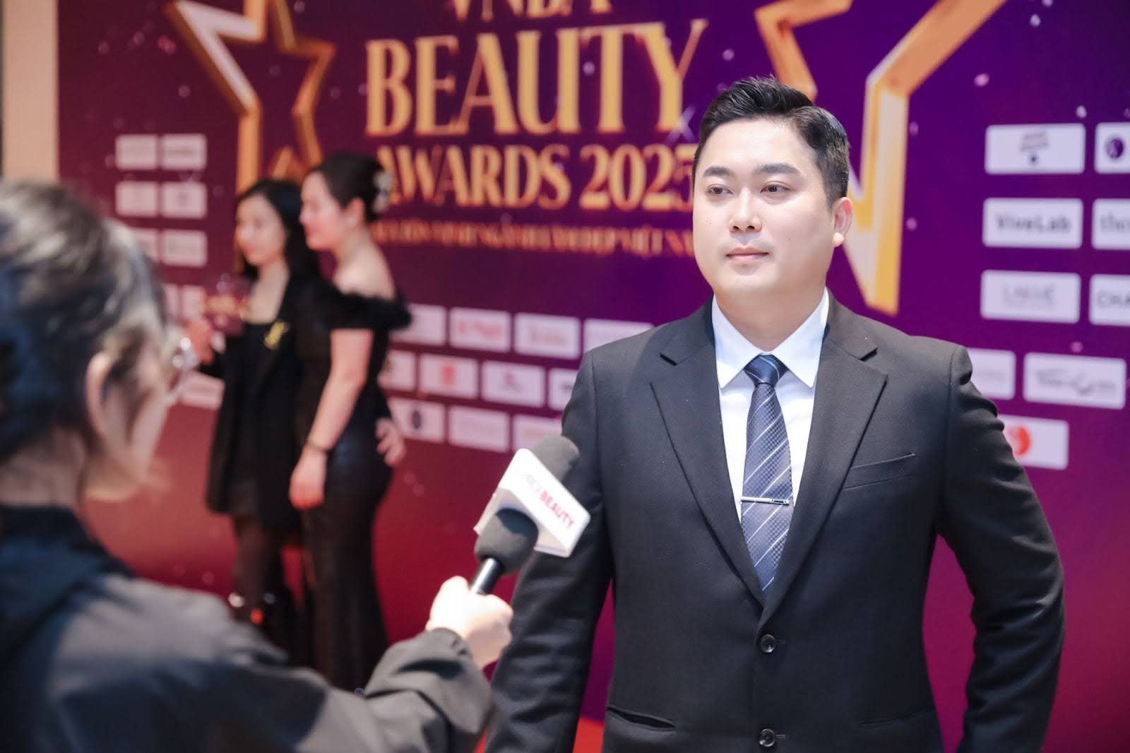 thuong-hieu-theralogic-dong-hanh-nang-tam-ve-dep-viet-tai-gala-vnba-beauty-awards-2025-1