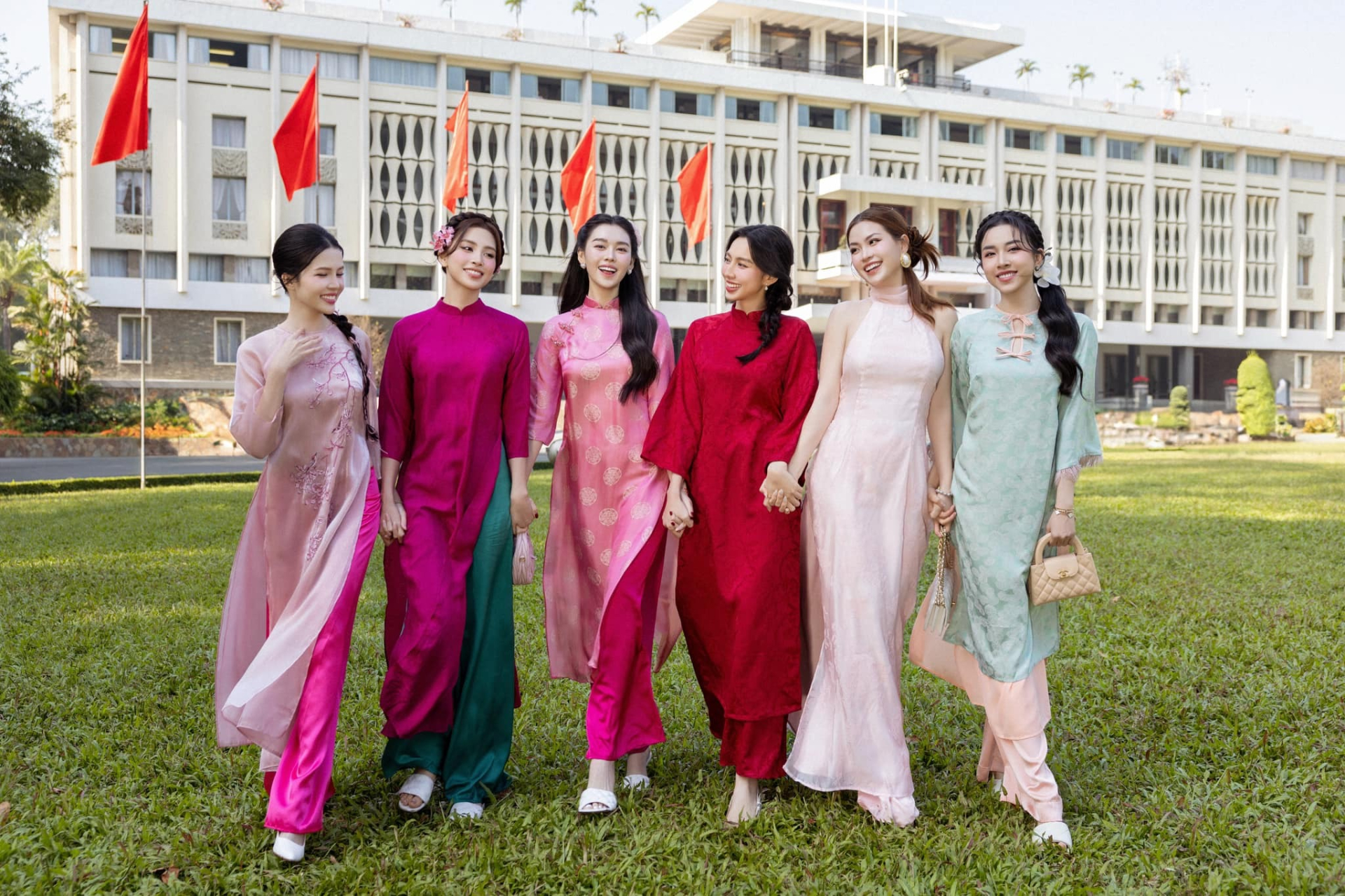 cau-chuyen-van-hoa-qua-thoi-trang-tet-ao-dai-va-nhung-bien-tau-5