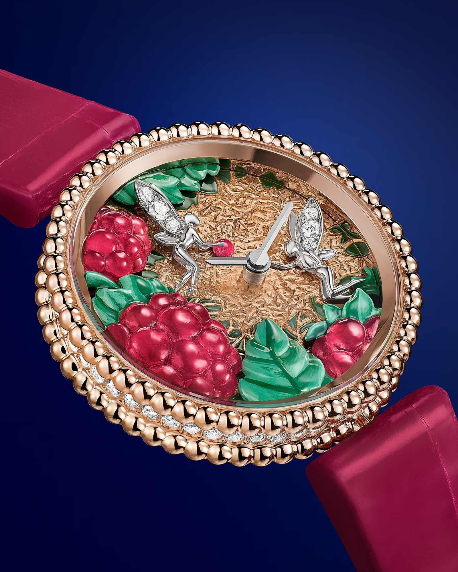 dong-ho-perlee-fruits-enchantes-van-cleef-arpels-lay-cam-hung-tu-qua-mong-3