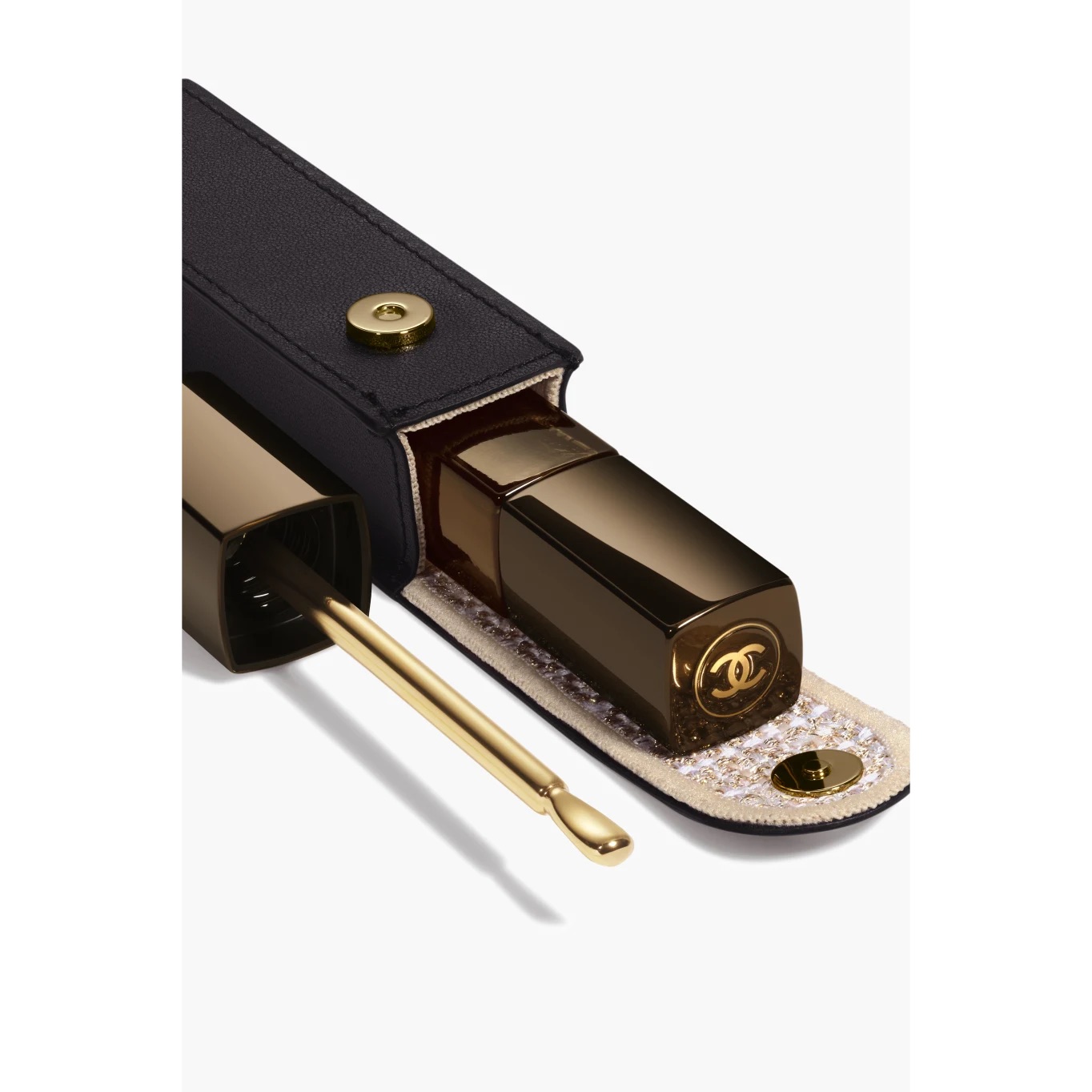 sublimage-lextrait-huile-levres-dot-pha-moi-tren-doi-moi-tu-chanel-7