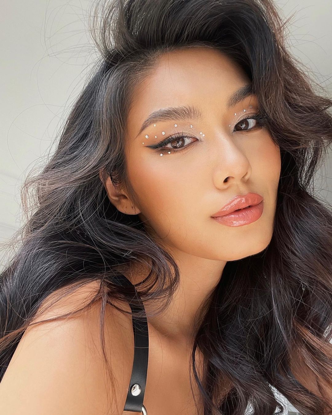 trang-diem-mua-thu-tong-lanh-len-ngoi-va-su-tro-lai-cua-ve-dep-cool-girl-1