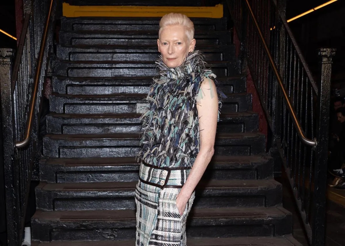 12-Gdragon-va-dan-sao-do-bo-ga-tai-chanel-Metiers-D-Art-2025-26