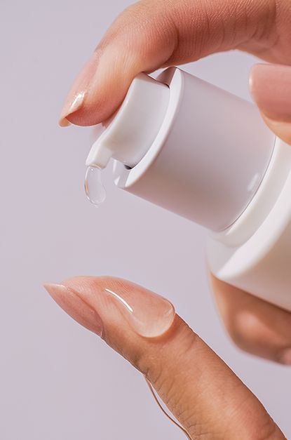 hyaluronic-acid-than-duoc-cho-lan-da-cang-bong-am-muot-nhu-phu-suong-5