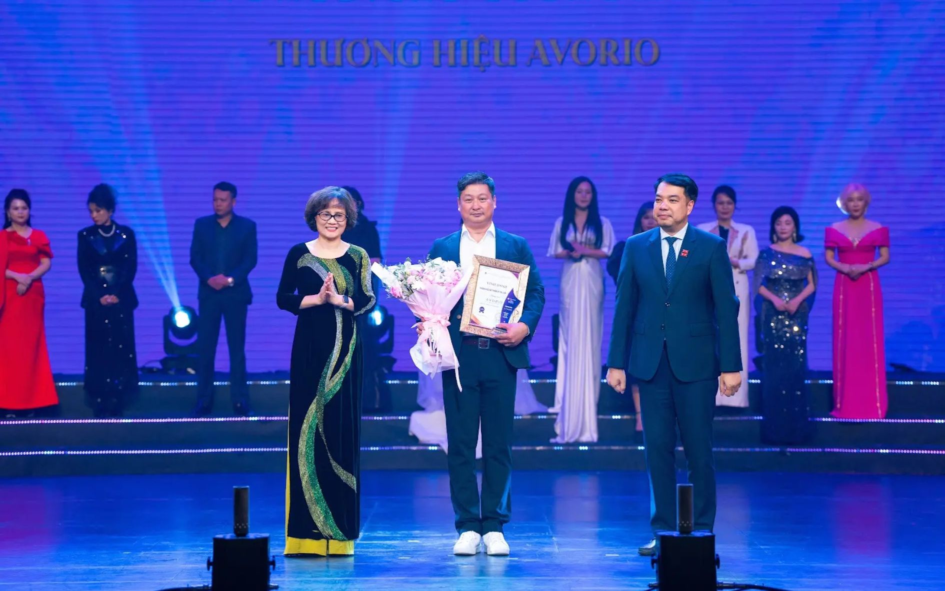 avorio-buoc-chuyen-minh-manh-me-tai-vnba-beauty-awards-2025-4