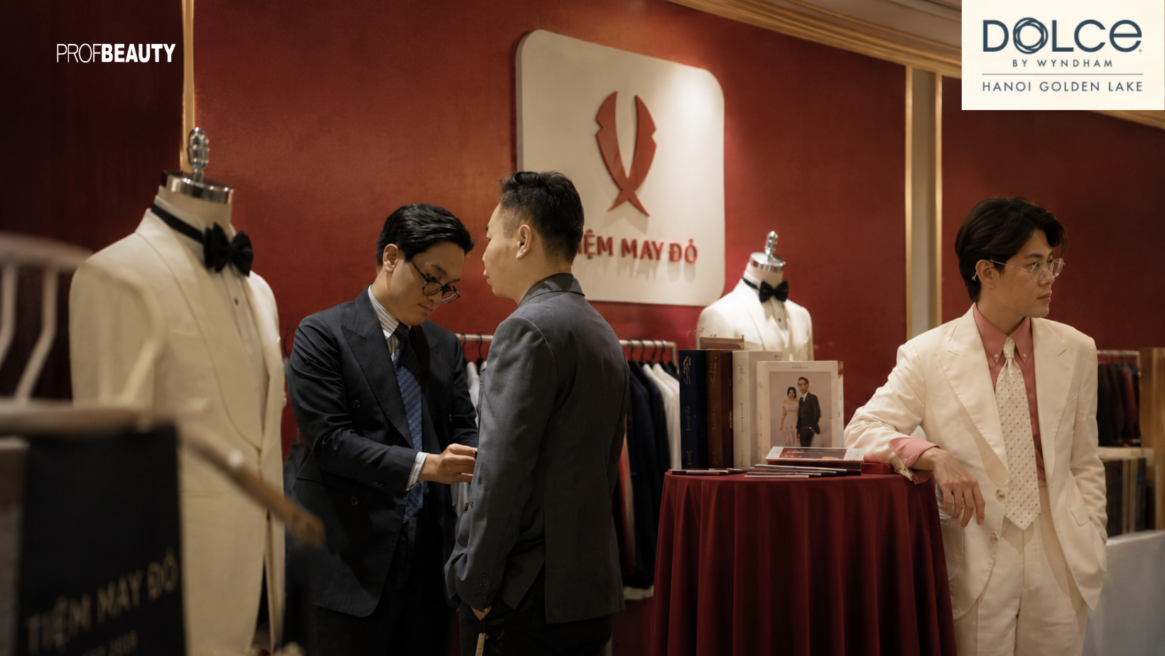 Tiệm May Đỏ tại Dolce by Wyndham Hanoi Golden Lake: Bản sắc của chú rể được kể qua nghệ thuật may đo